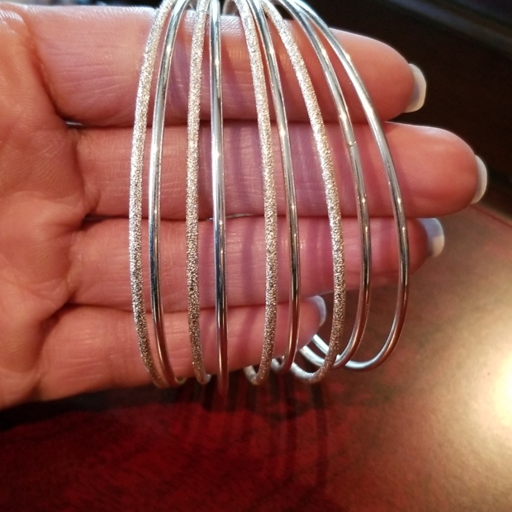 💎Dazzling Bangle Set💎 - Picture 2 of 4